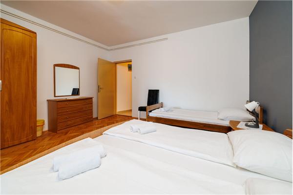 Apartment A4, for 3 persons