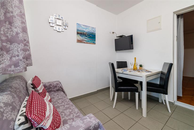 Apartment A4, for 3 persons