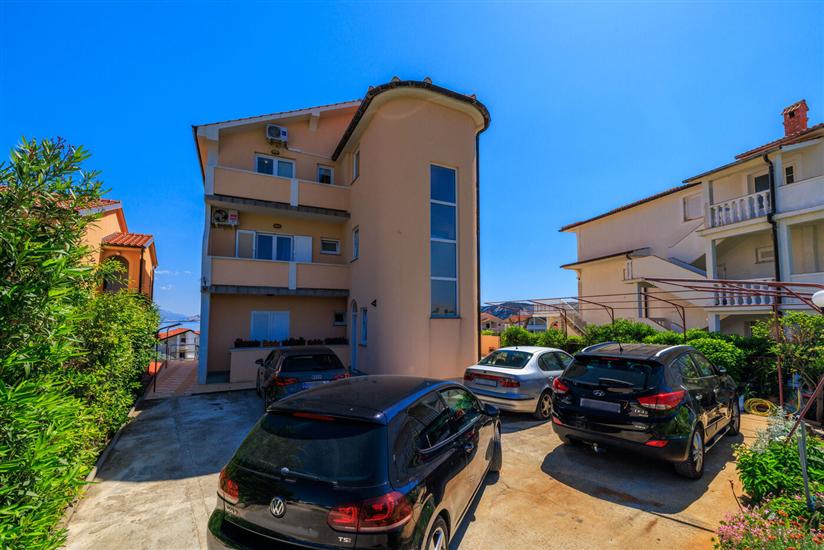 Apartments Ruzica F