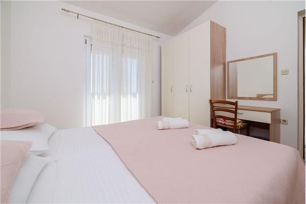 Apartment A1, for 3 persons
