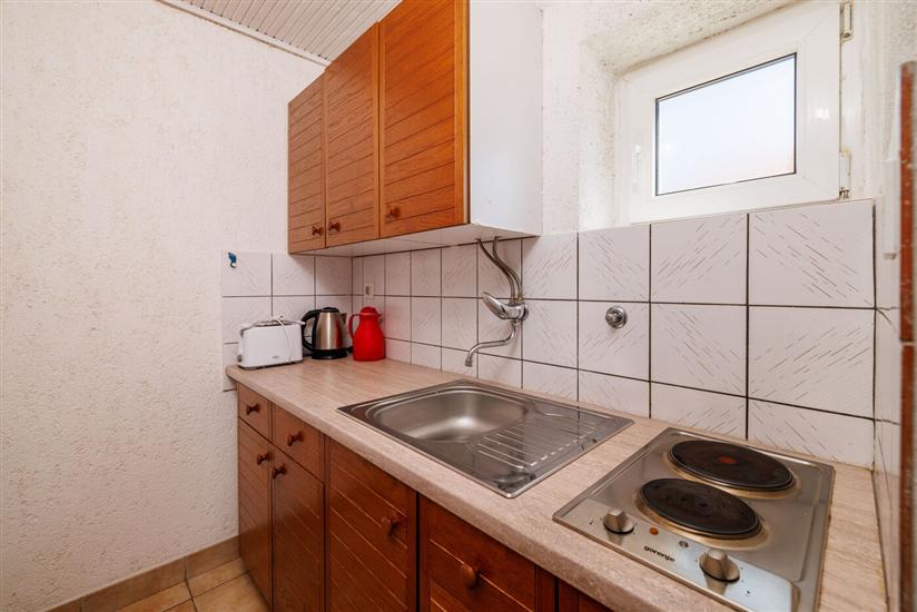 Apartment A1, for 5 persons