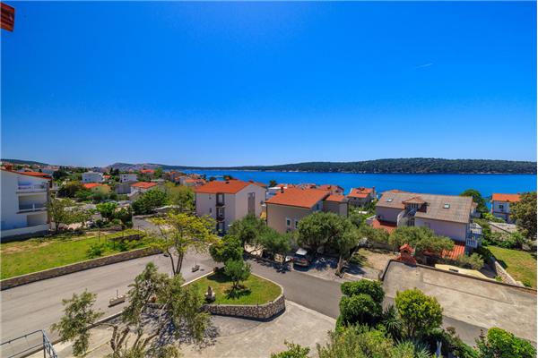 Apartment A1, for 5 persons