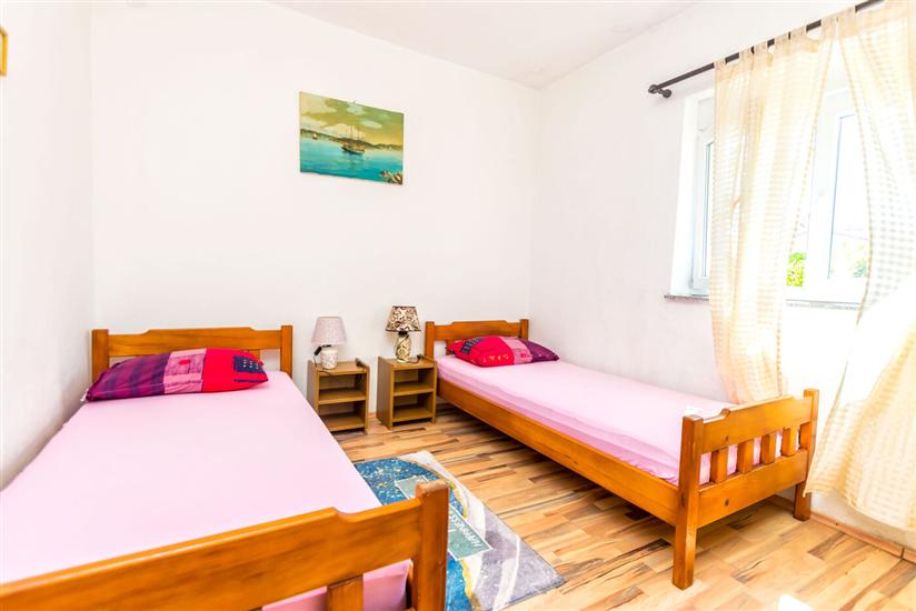 Ferienwohnung A1, für 8 Personen