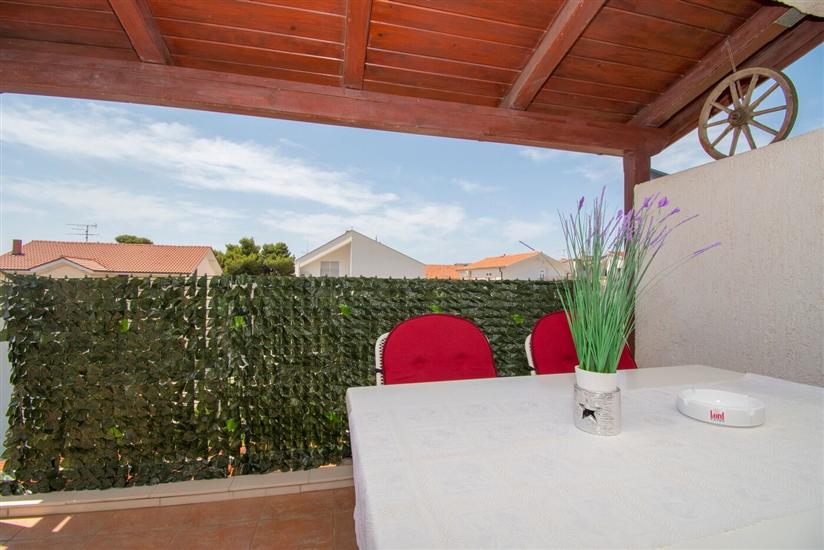 Apartment A2, for 5 persons