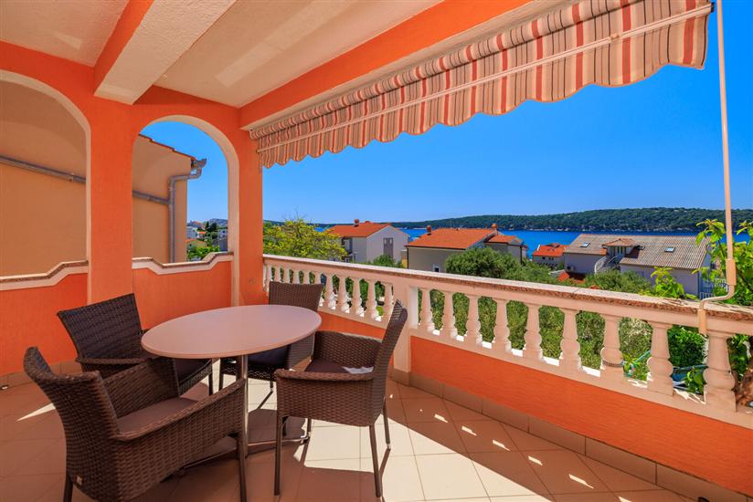 Apartment A2, for 4 persons