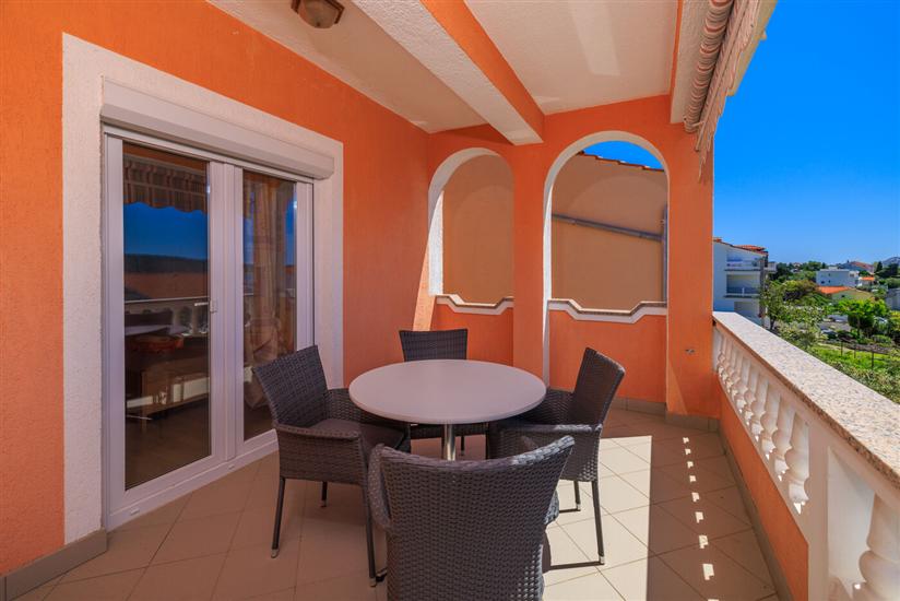 Apartment A2, for 4 persons