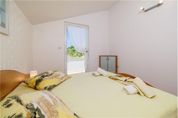 Apartment A4, for 4 persons