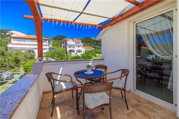 Apartment A4, for 4 persons