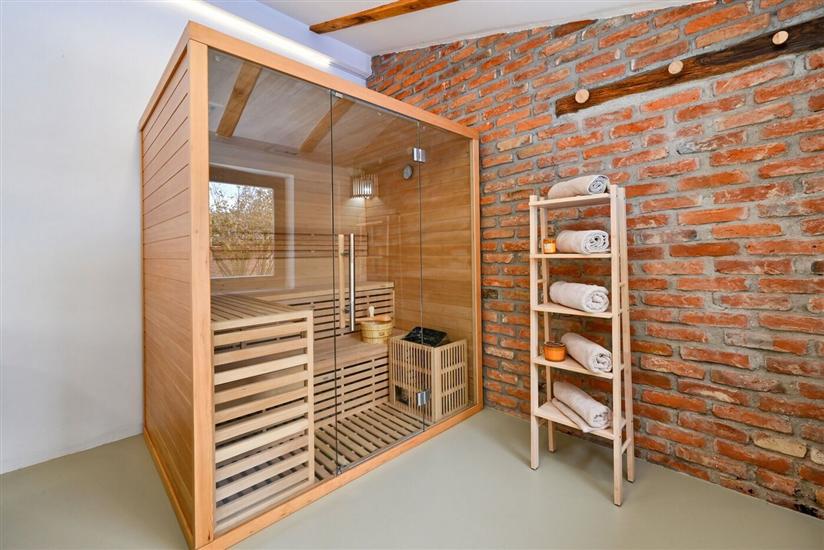 House K1, for 11 persons