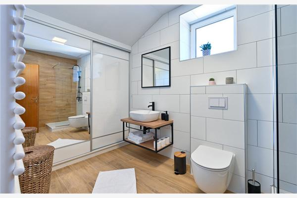 House K1, for 11 persons