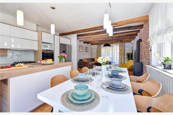 House K1, for 11 persons