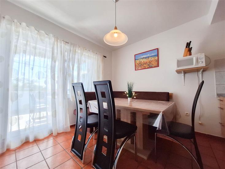 Apartment A3, for 6 persons