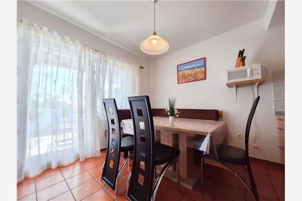 Apartment A3, for 6 persons
