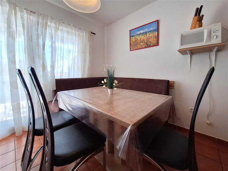 Apartment A3, for 6 persons