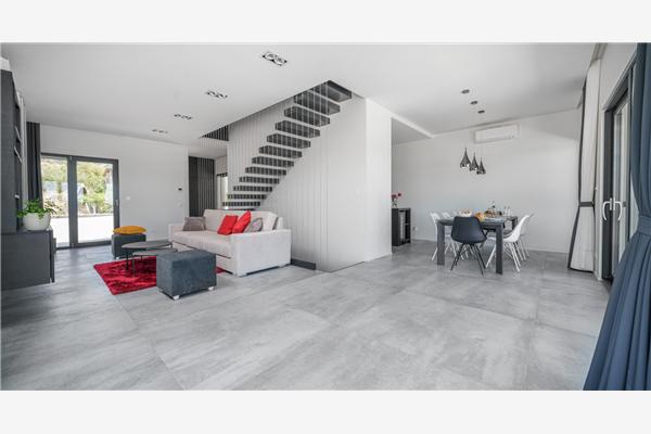 House K1, for 8 persons