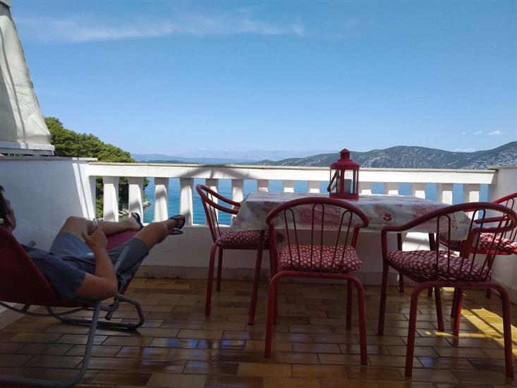 Apartment A4, for 4 persons