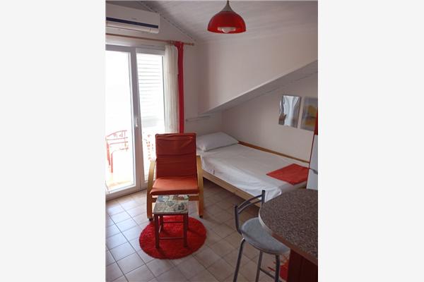 Apartment A4, for 4 persons