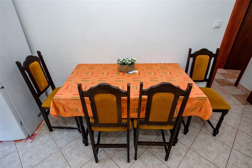 Apartment A1, for 9 persons