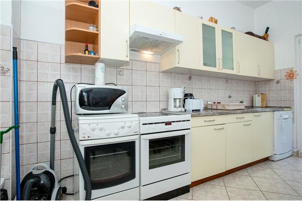 Apartment A1, for 9 persons