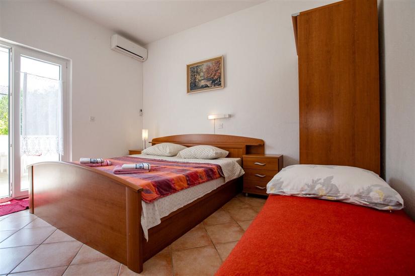 Apartment A1, for 9 persons