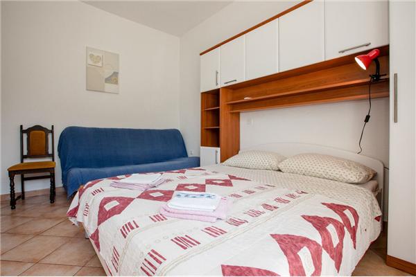 Apartment A1, for 9 persons