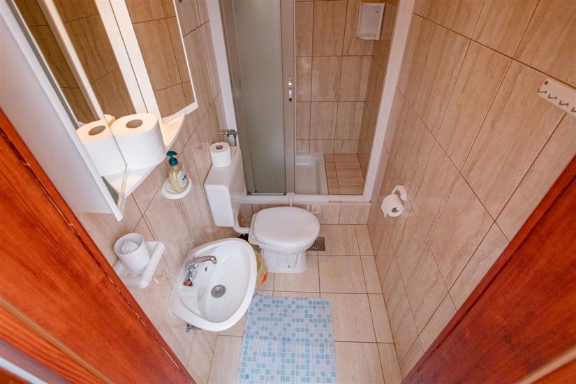 Apartment A1, for 9 persons