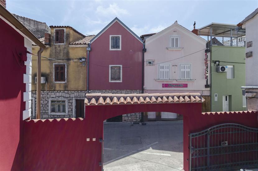 Apartman Oldtown with parking