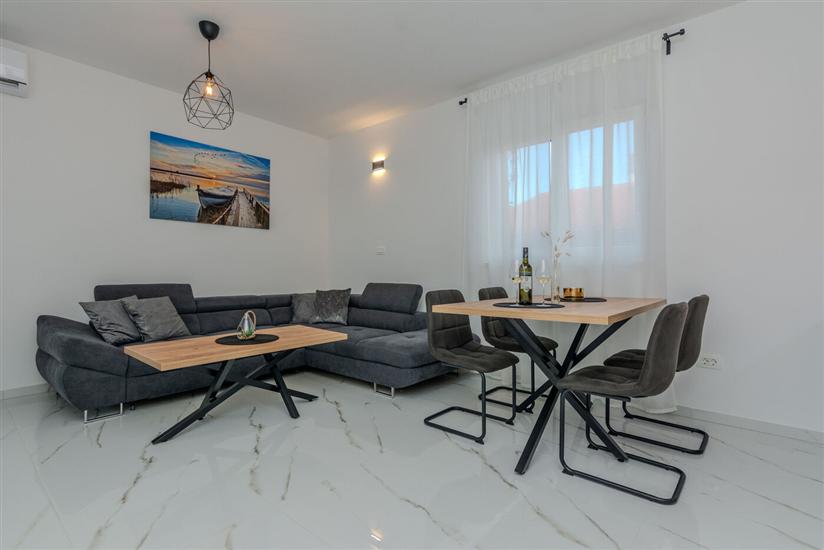 Apartment A2, for 4 persons