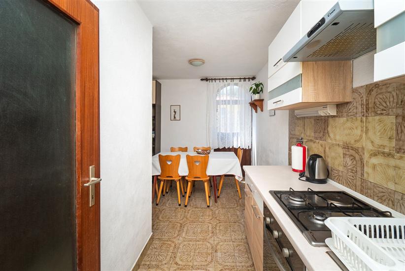 Apartment A1, for 6 persons