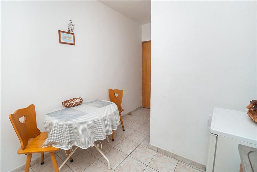 Apartment A2, for 3 persons