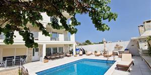 Апартаменты - Sv. Filip i Jakov