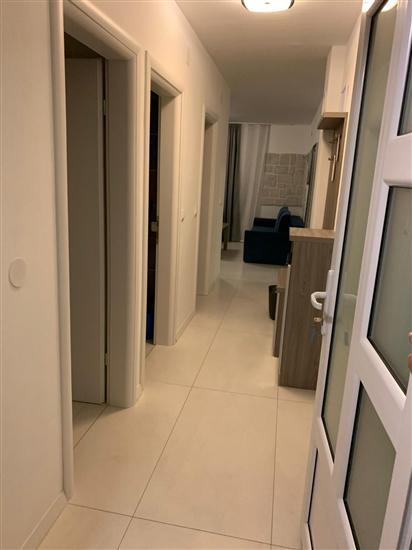 Apartment A1, for 5 persons