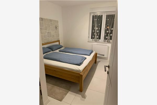 Apartment A1, for 5 persons