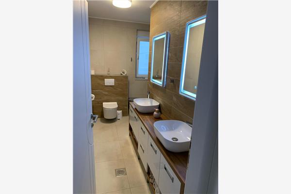 Apartment A2, for 5 persons