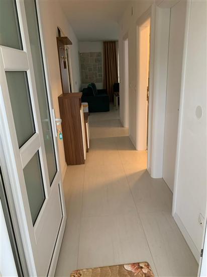 Apartment A2, for 5 persons