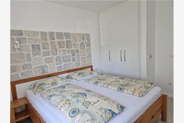 Apartment A2, for 5 persons
