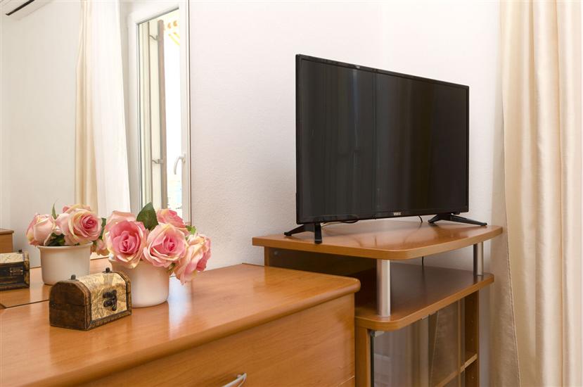 Room S1, for 2 persons