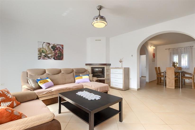 Apartment A1, for 6 persons