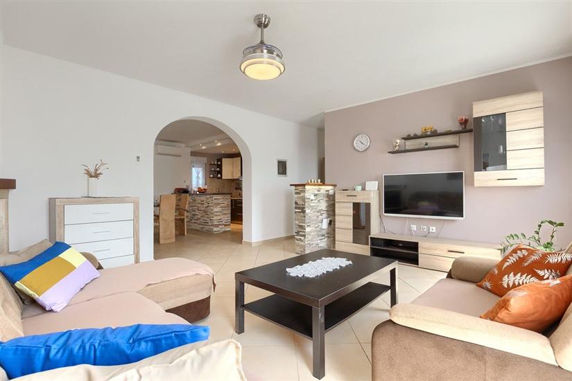 Apartment A1, for 6 persons