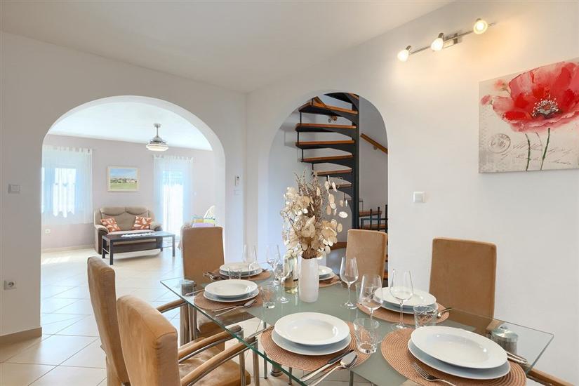 Apartment A1, for 6 persons