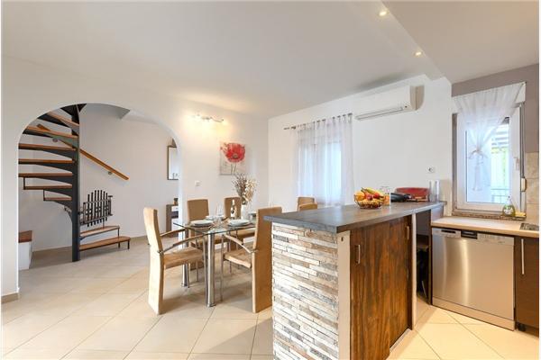 Apartment A1, for 6 persons