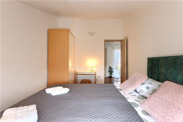 Apartment A1, for 6 persons