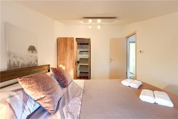 Apartment A1, for 6 persons