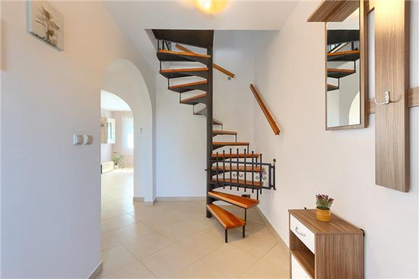 Apartment A1, for 6 persons