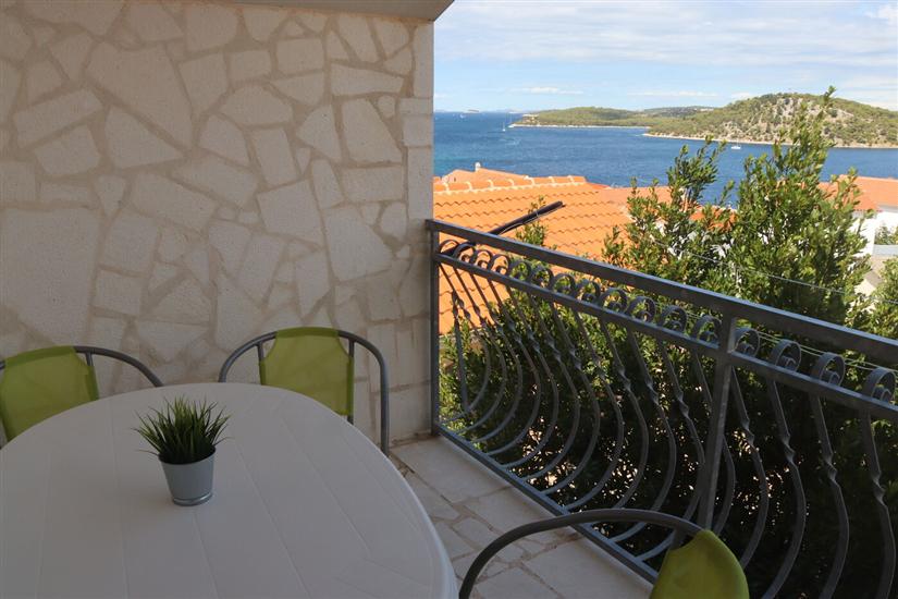 Apartment A3, for 6 persons