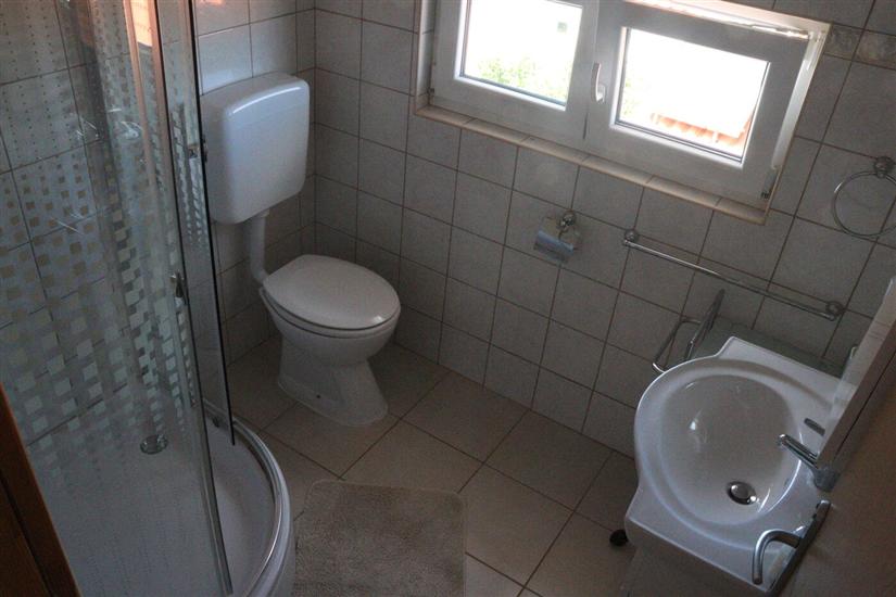 Apartment A3, for 6 persons