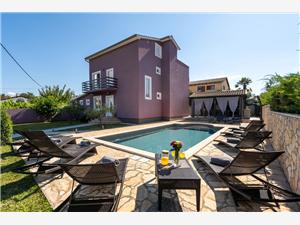 House Casa Viola Tar, Size 280.00 m2, Accommodation with pool