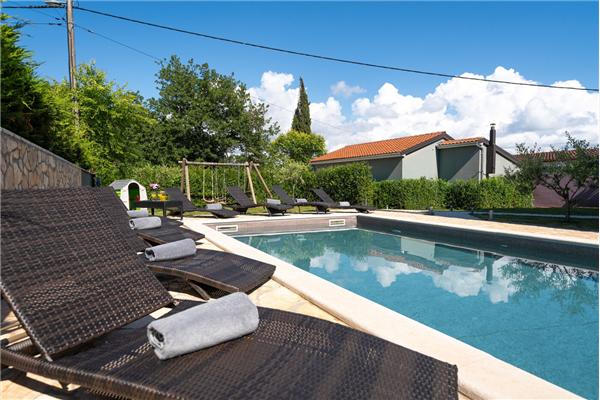 House K1, for 12 persons