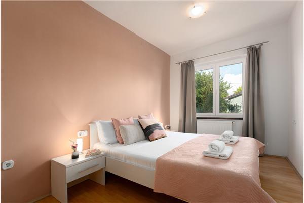 House K1, for 12 persons