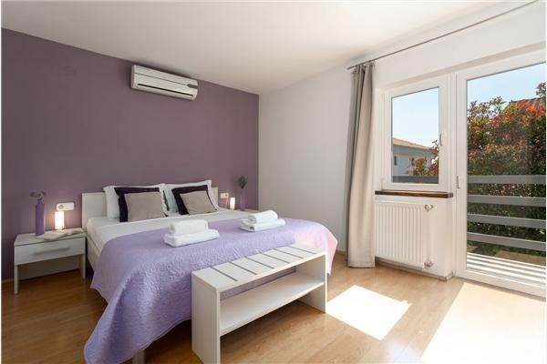 House K1, for 12 persons